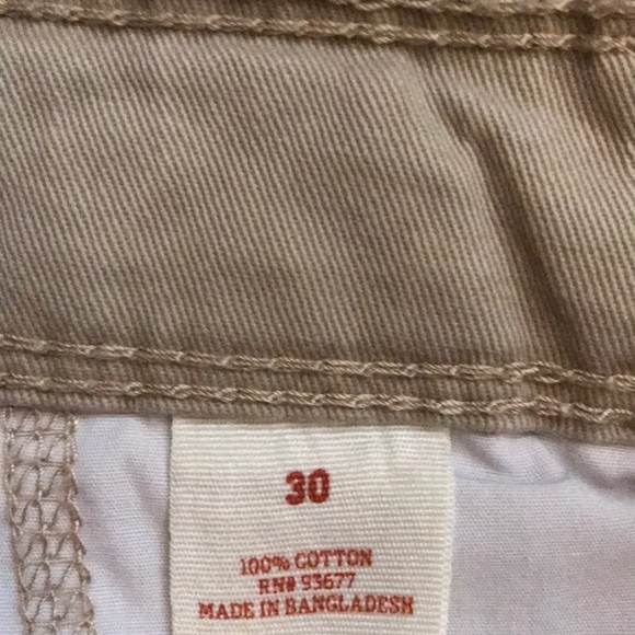 Arizona Jeans Co. Khaki Shorts - Picture 4 of 4